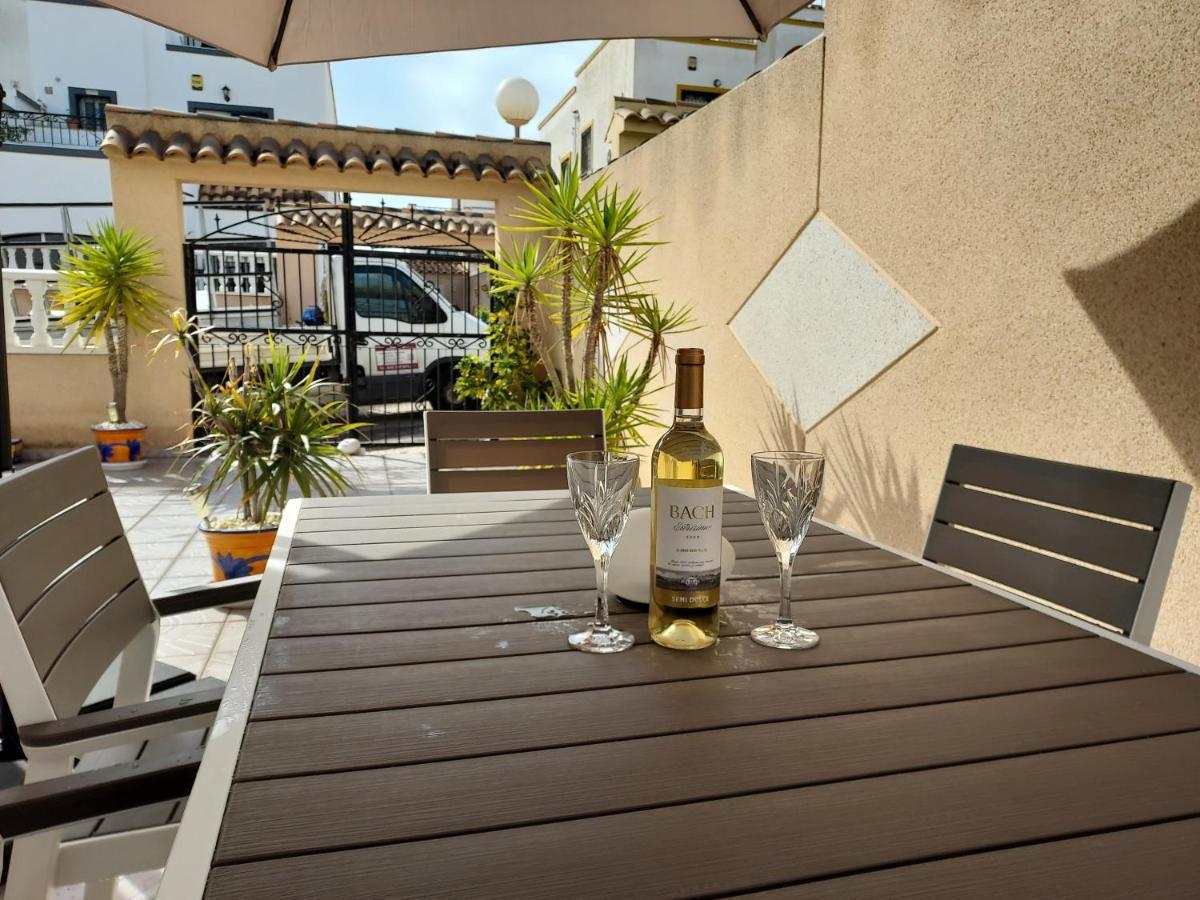 Orihuela - Sleeps 6 - Pool - Parking - Petfriendly Exterior foto